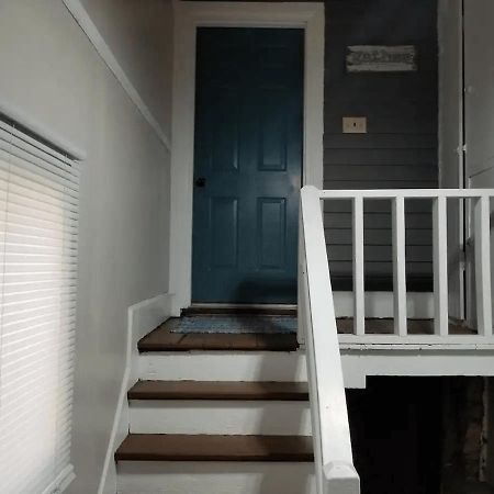 Cozy 3 & 4 Bed Home 2 Blocks To Hospitals & Lambeau Green Bay Exterior foto